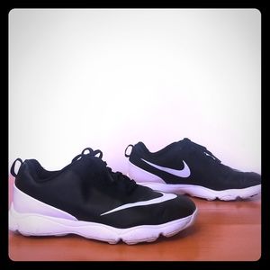 Big boys Nike golf shoes